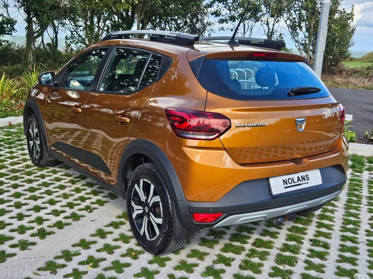 Dacia Sandero Stepway Hatchback, Petrol, 2021, Orange