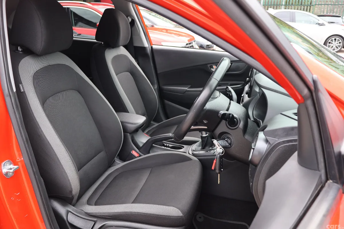 Hyundai KONA MPV, Petrol, 2018, Orange