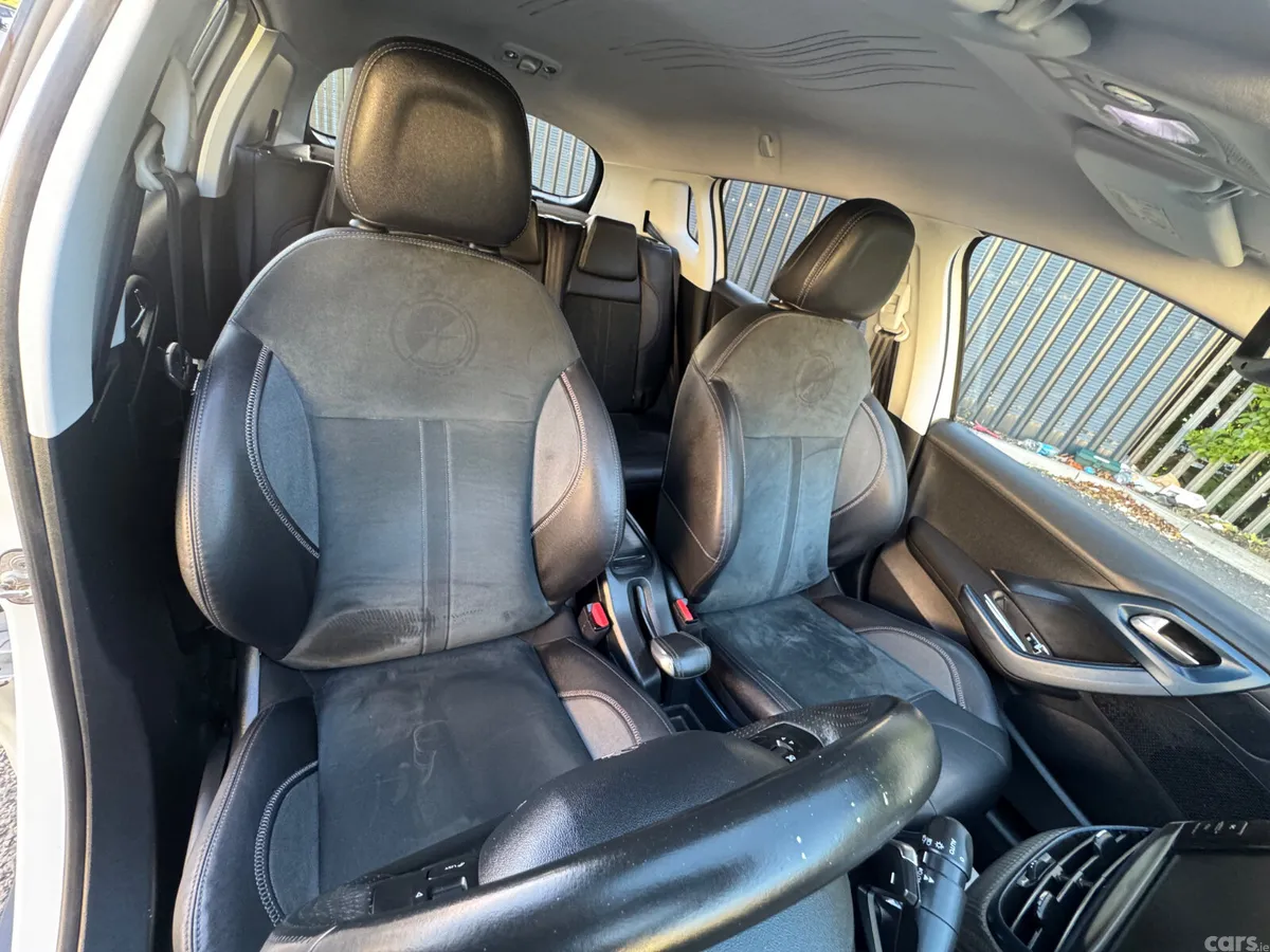 Peugeot 2008 SUV, Petrol, 2015, White