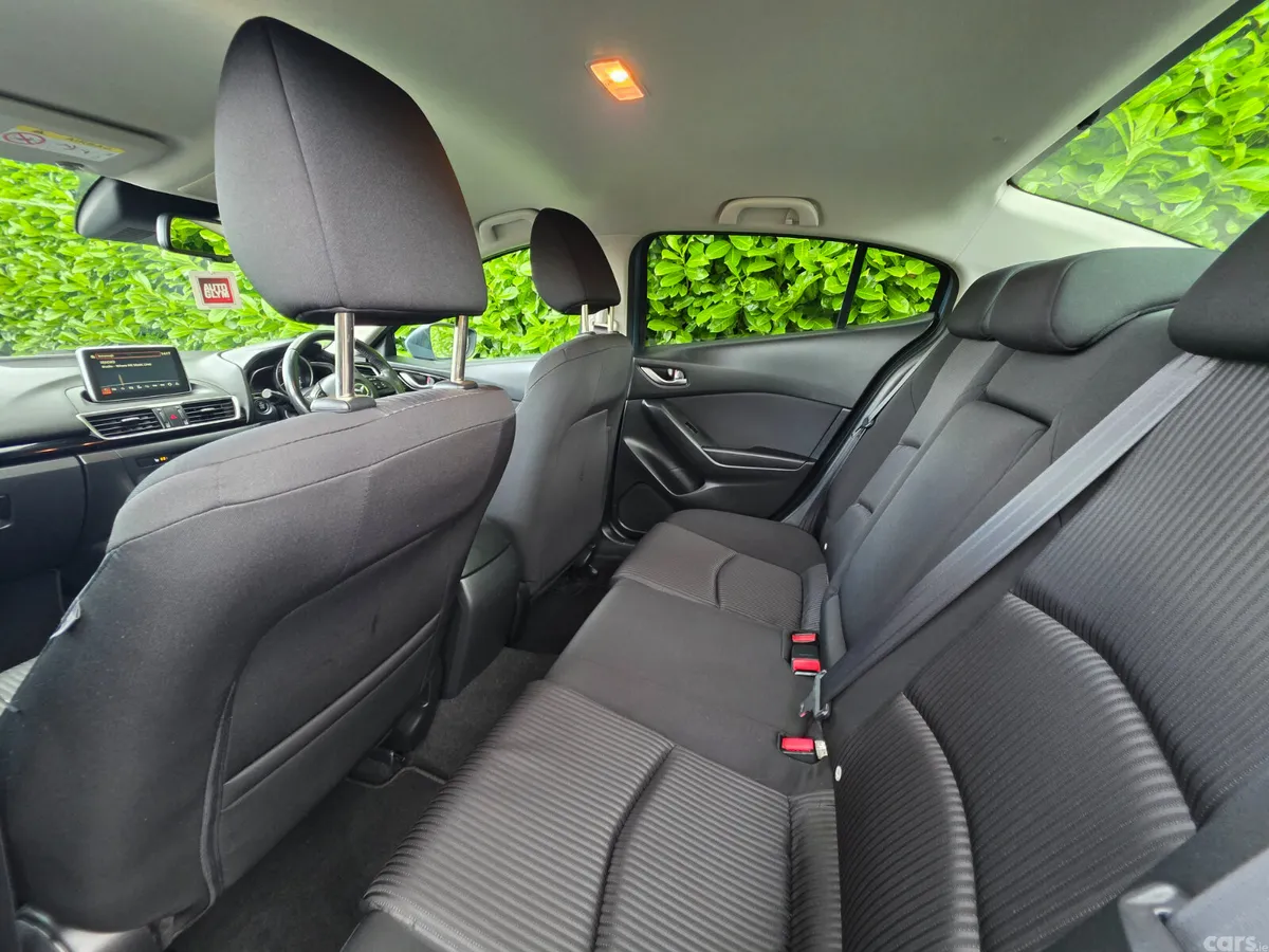 Mazda Mazda3 Saloon, Diesel, 2015, Blue