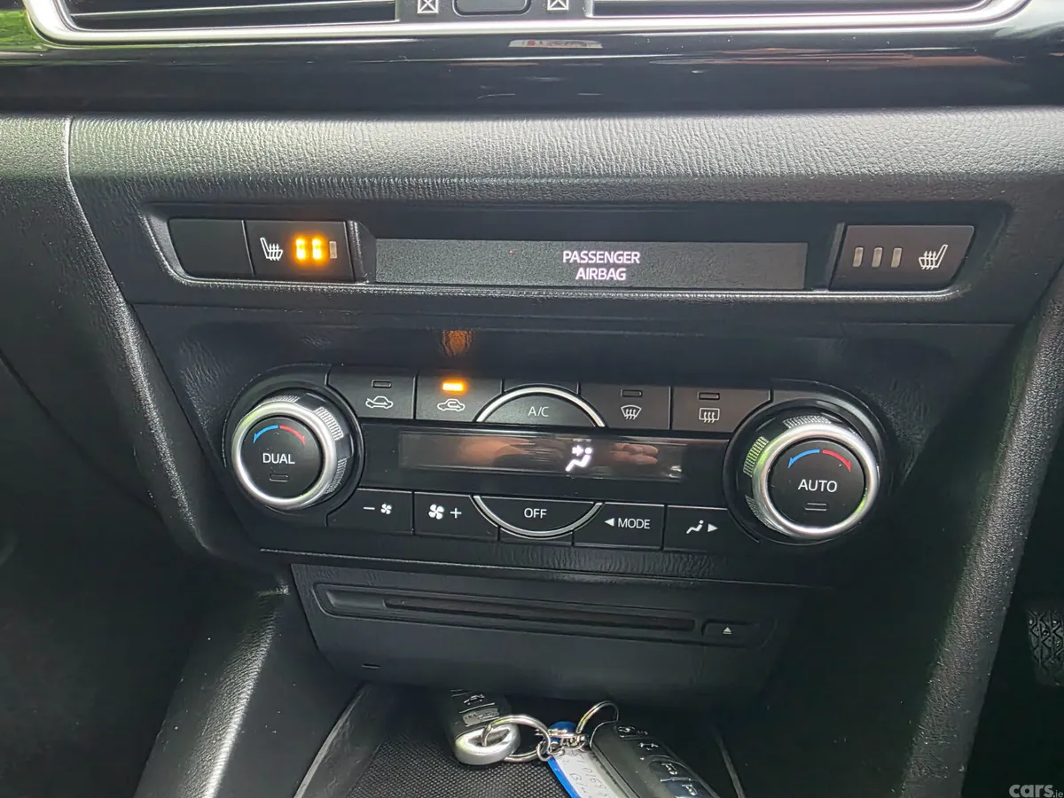 Mazda Mazda3 Saloon, Diesel, 2015, Blue