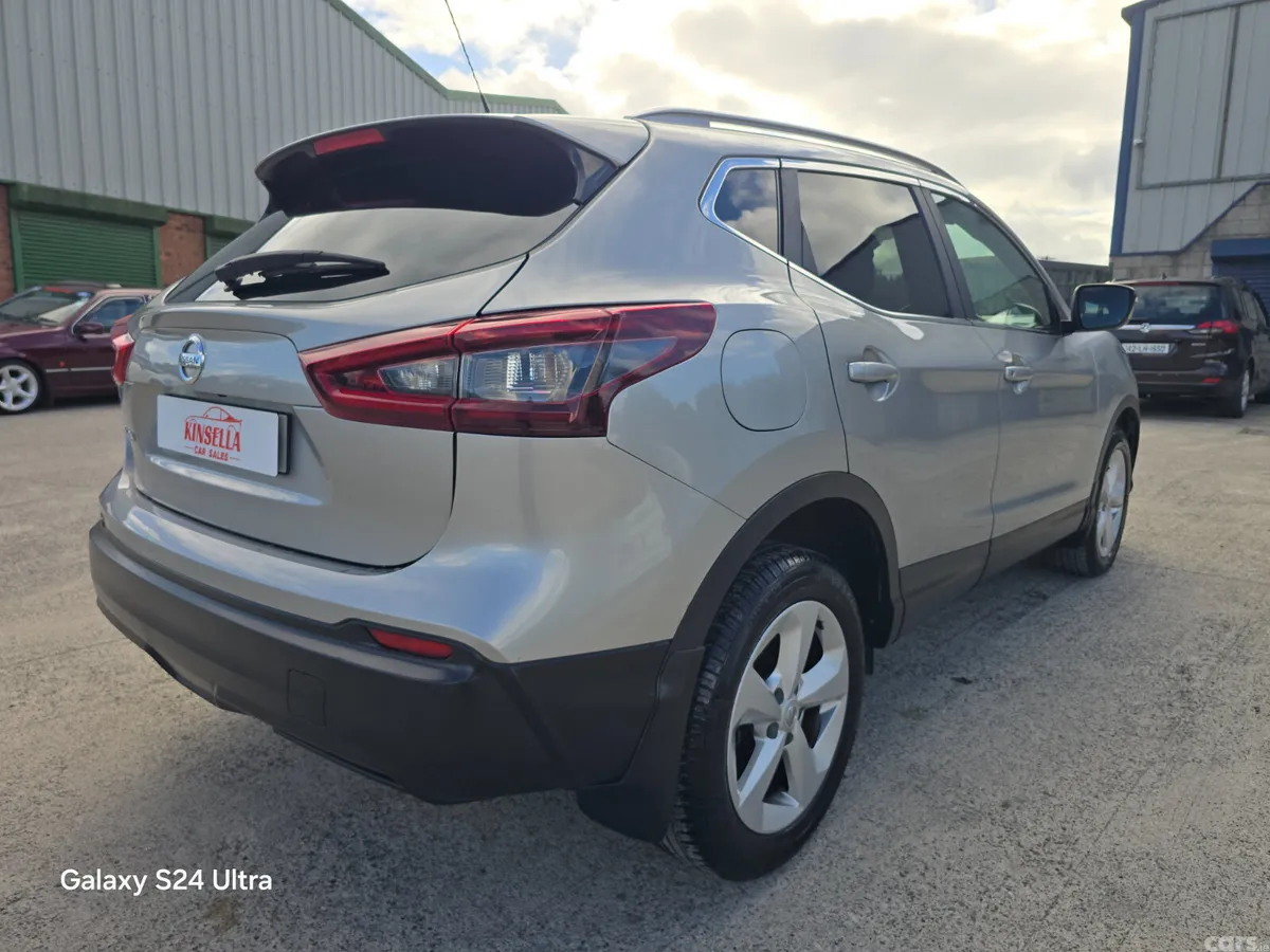 Nissan Qashqai MPV, Diesel, 2021, Grey