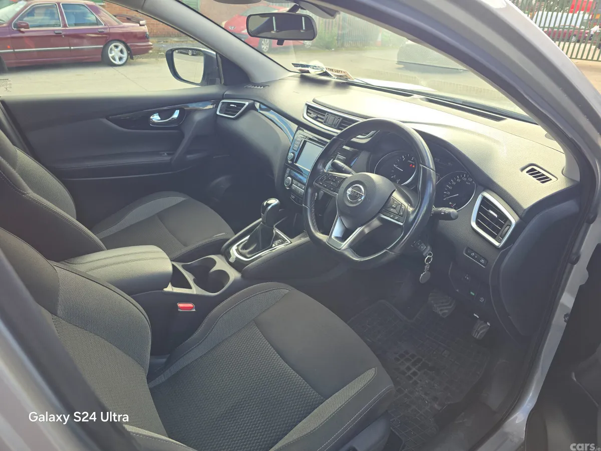 Nissan Qashqai MPV, Diesel, 2021, Grey