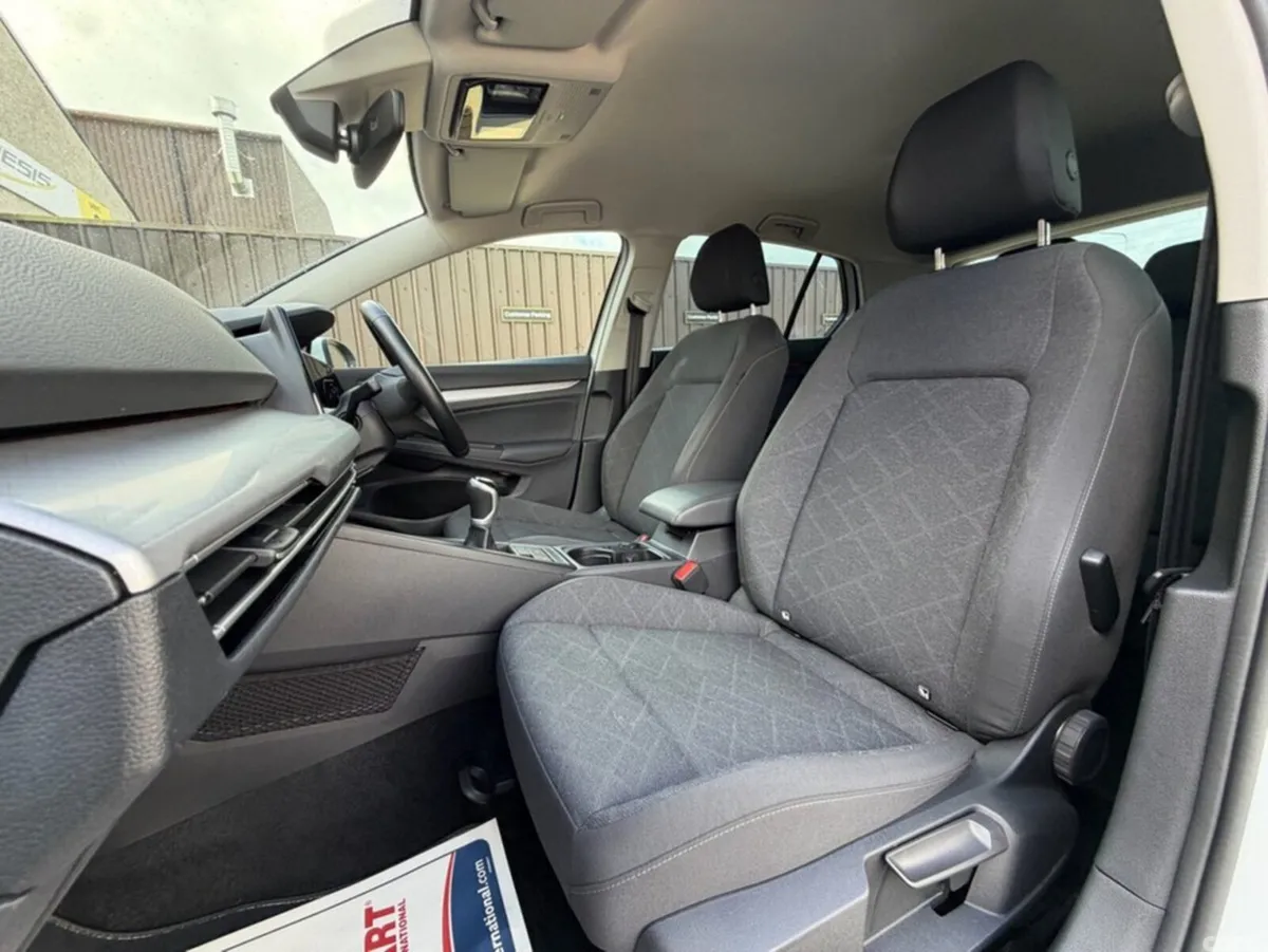 Volkswagen Golf Hatchback, Petrol, 2023, White