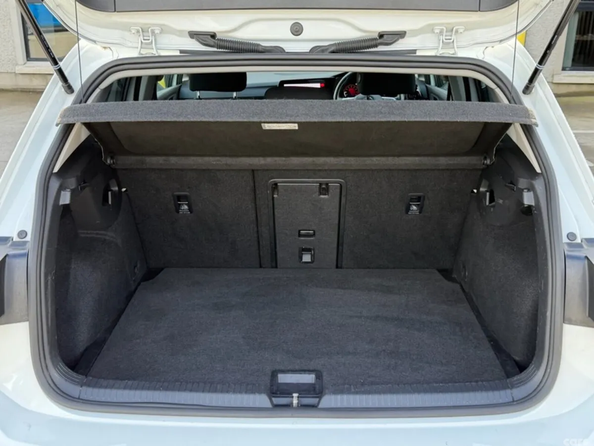 Volkswagen Golf Hatchback, Petrol, 2023, White