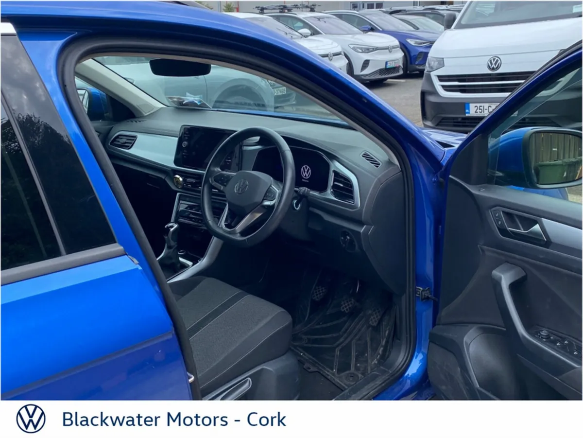 Volkswagen T-Roc SUV, Diesel, 2024, Blue
