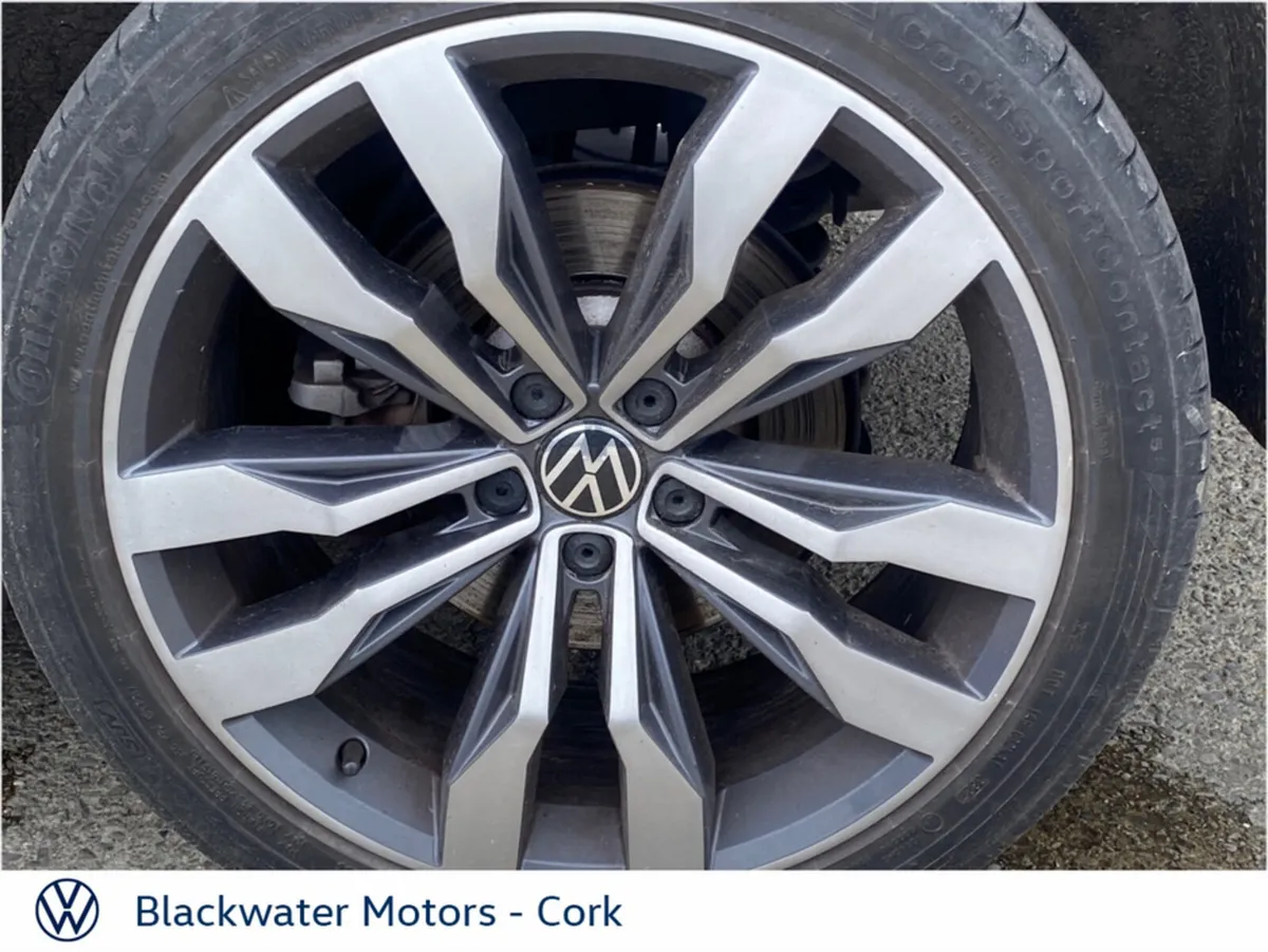 Volkswagen Tiguan Hatchback, Diesel, 2023, Black