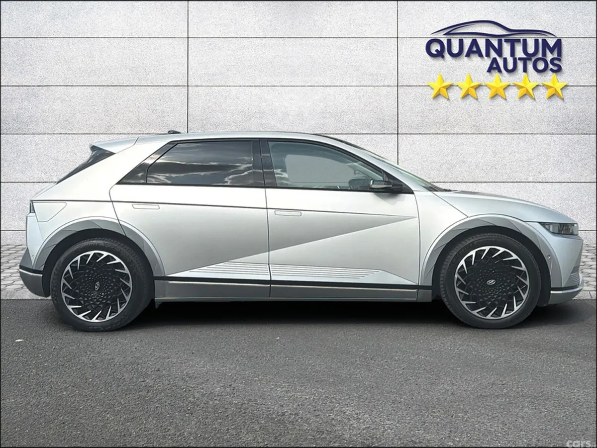 Hyundai IONIQ 5 Hatchback, Electric, 2023, Gold