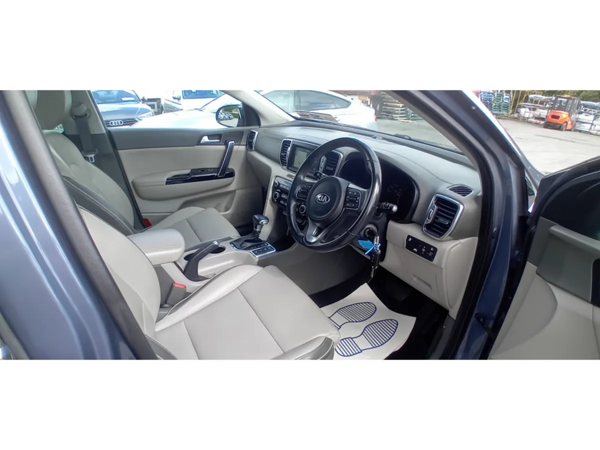 Kia Sportage MPV, Diesel, 2017, Blue