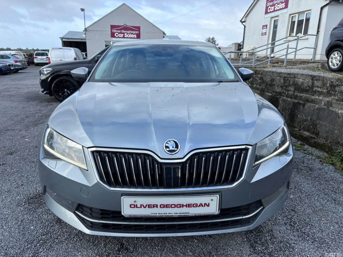 Skoda Superb Hatchback, Diesel, 2017, Grey