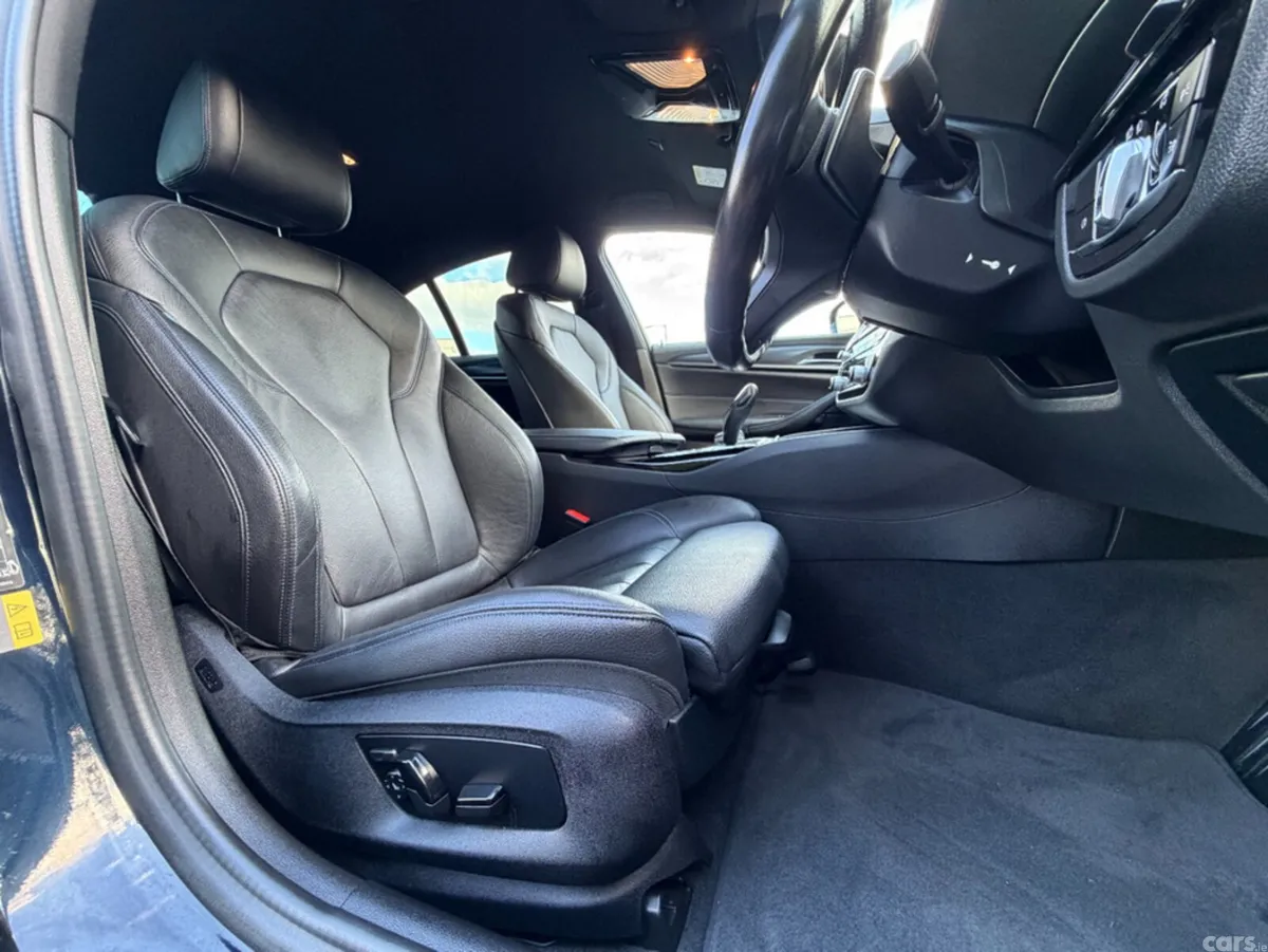 BMW 5-Series Saloon, Petrol Plug-in Hybrid, 2022, Black