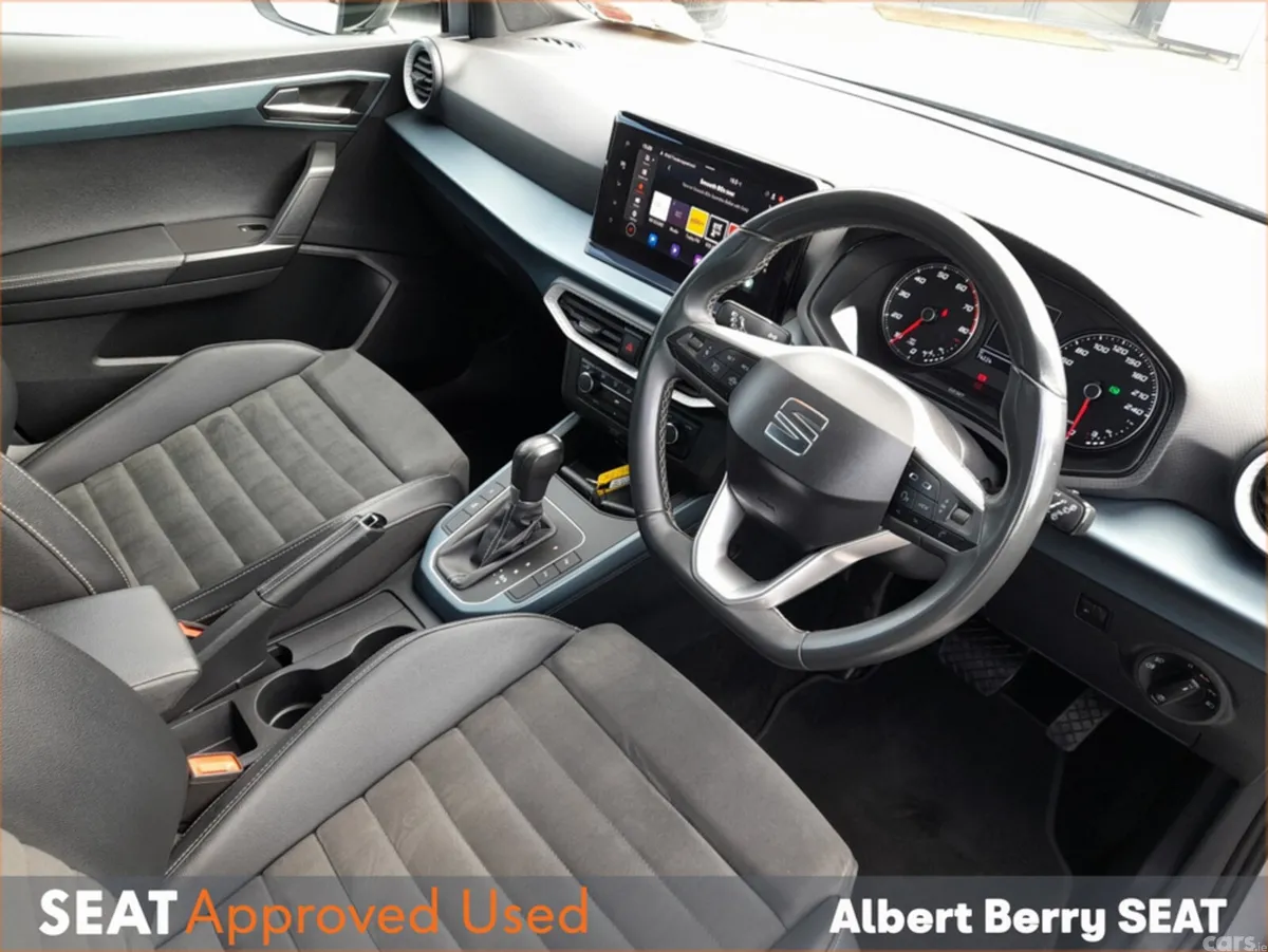 SEAT Arona Hatchback, Petrol, 2023, Grey
