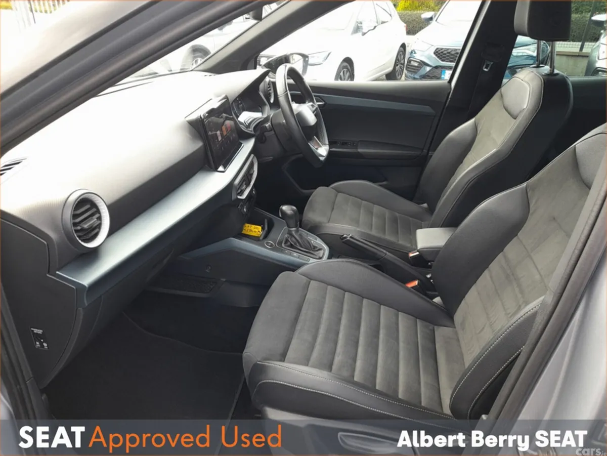 SEAT Arona Hatchback, Petrol, 2023, Grey