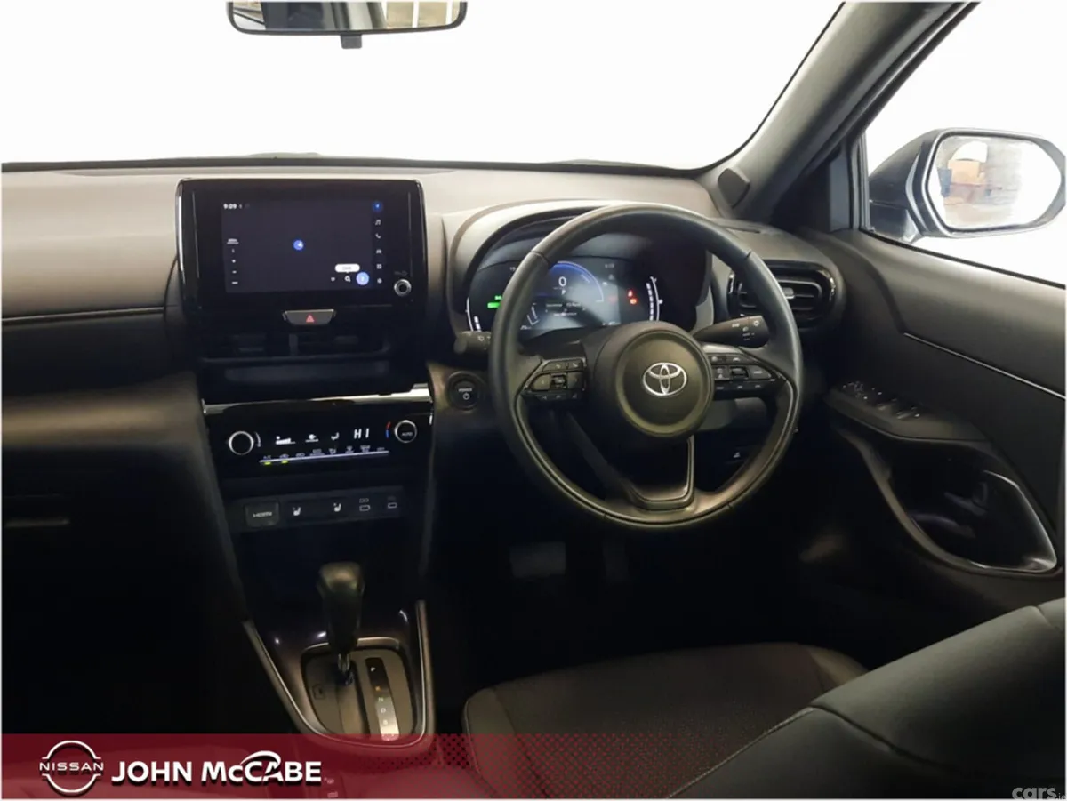 Toyota Yaris Cross SUV, Petrol Hybrid, 2024, White