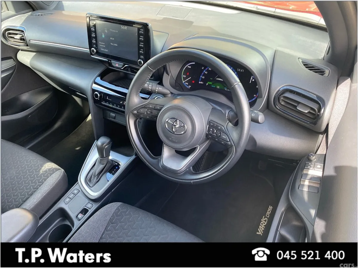 Toyota Yaris Cross Hatchback, Petrol Hybrid, 2023, Orange