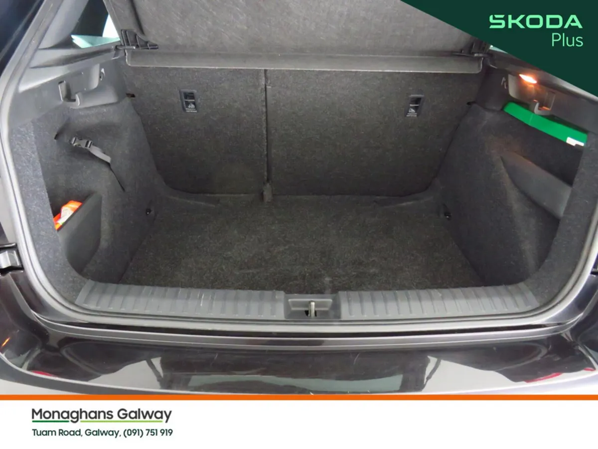 Skoda Kamiq Hatchback, Petrol, 2023, Black