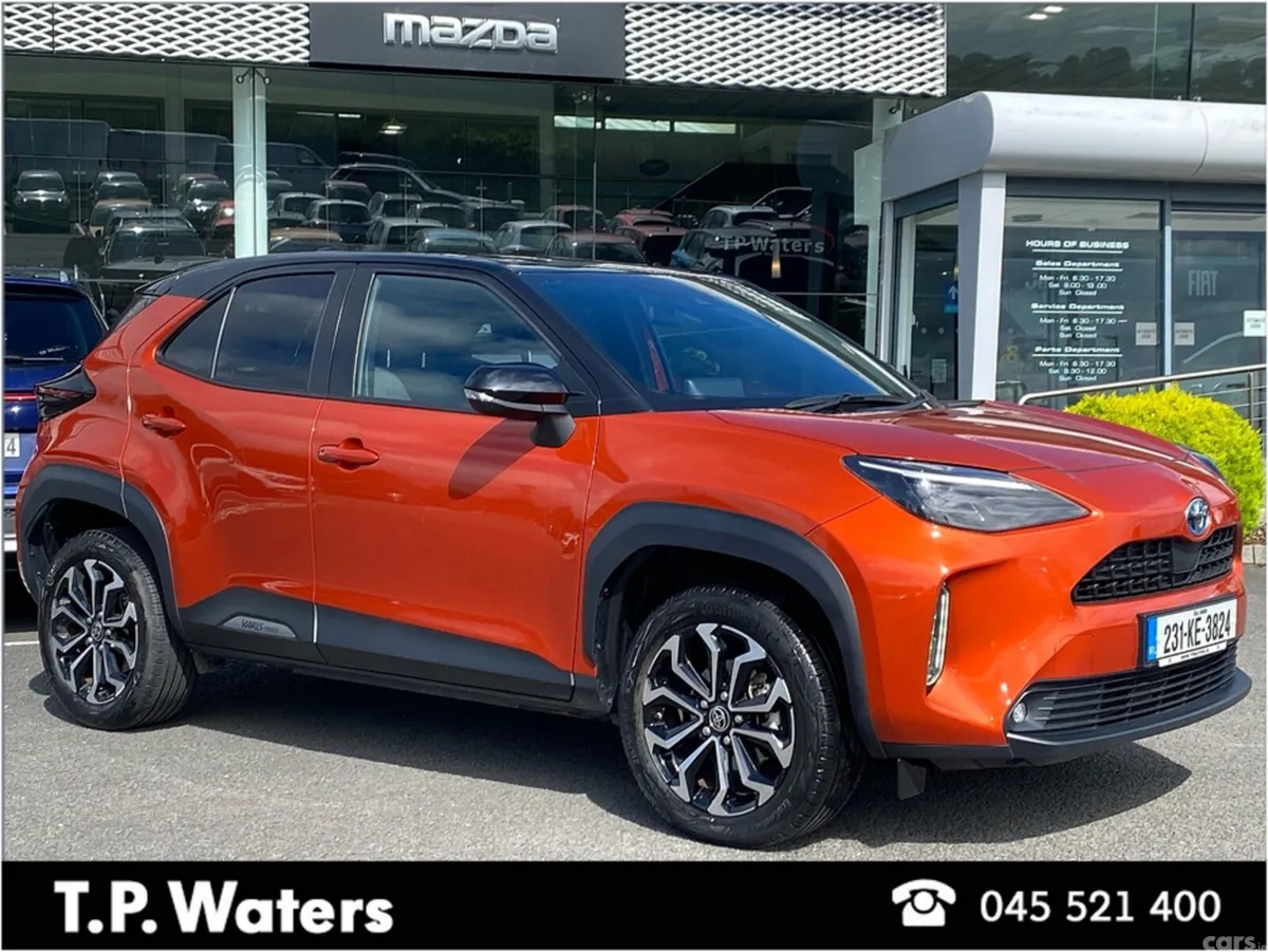 Toyota Yaris Cross Hatchback, Petrol Hybrid, 2023, Orange
