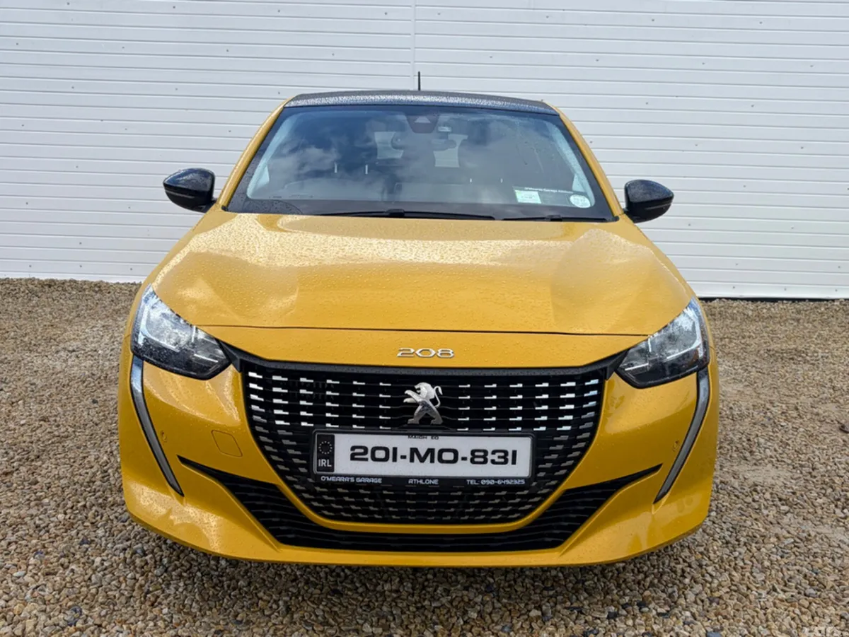 Peugeot 208 Hatchback, Petrol, 2020, Yellow