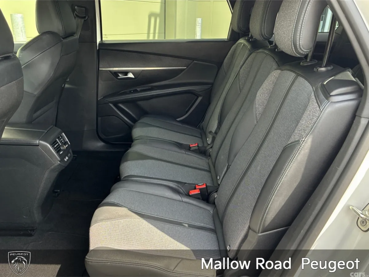 Peugeot 5008 SUV, Diesel, 2024, White