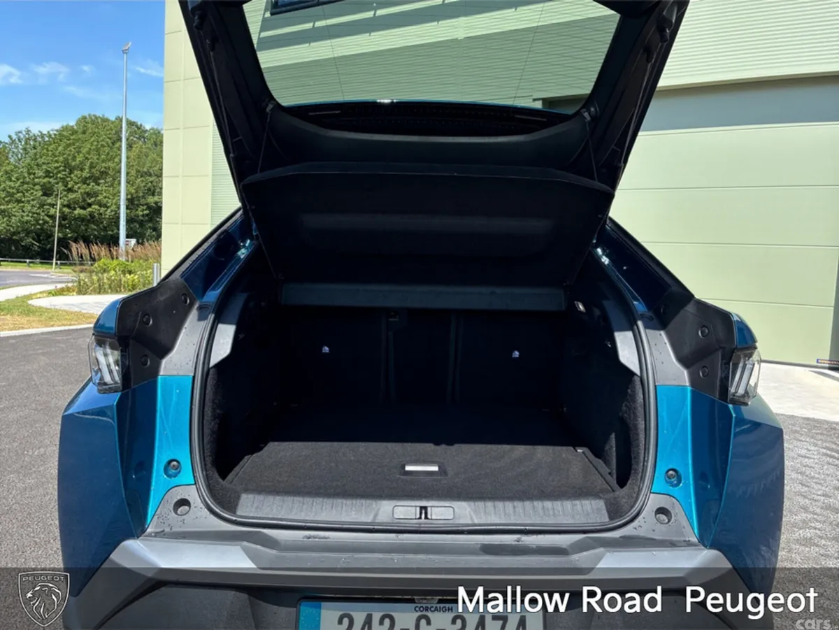 Peugeot 3008 SUV, Petrol Hybrid, 2024, Blue