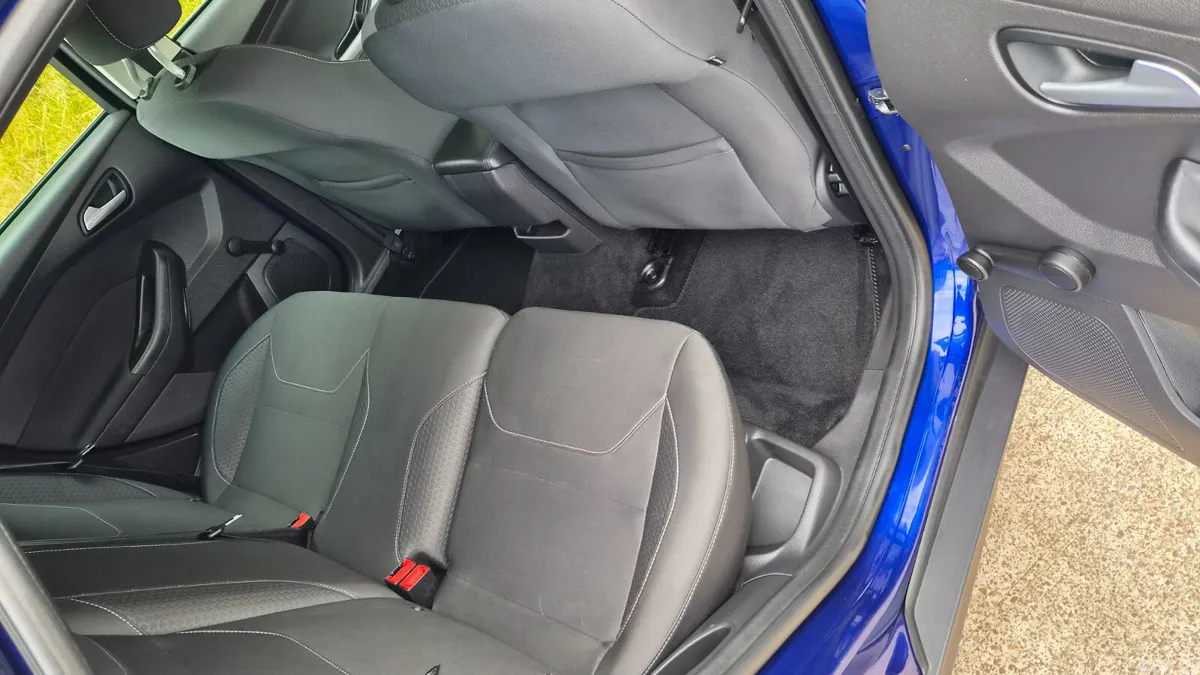 Ford Focus Hatchback, Diesel, 2016, Blue