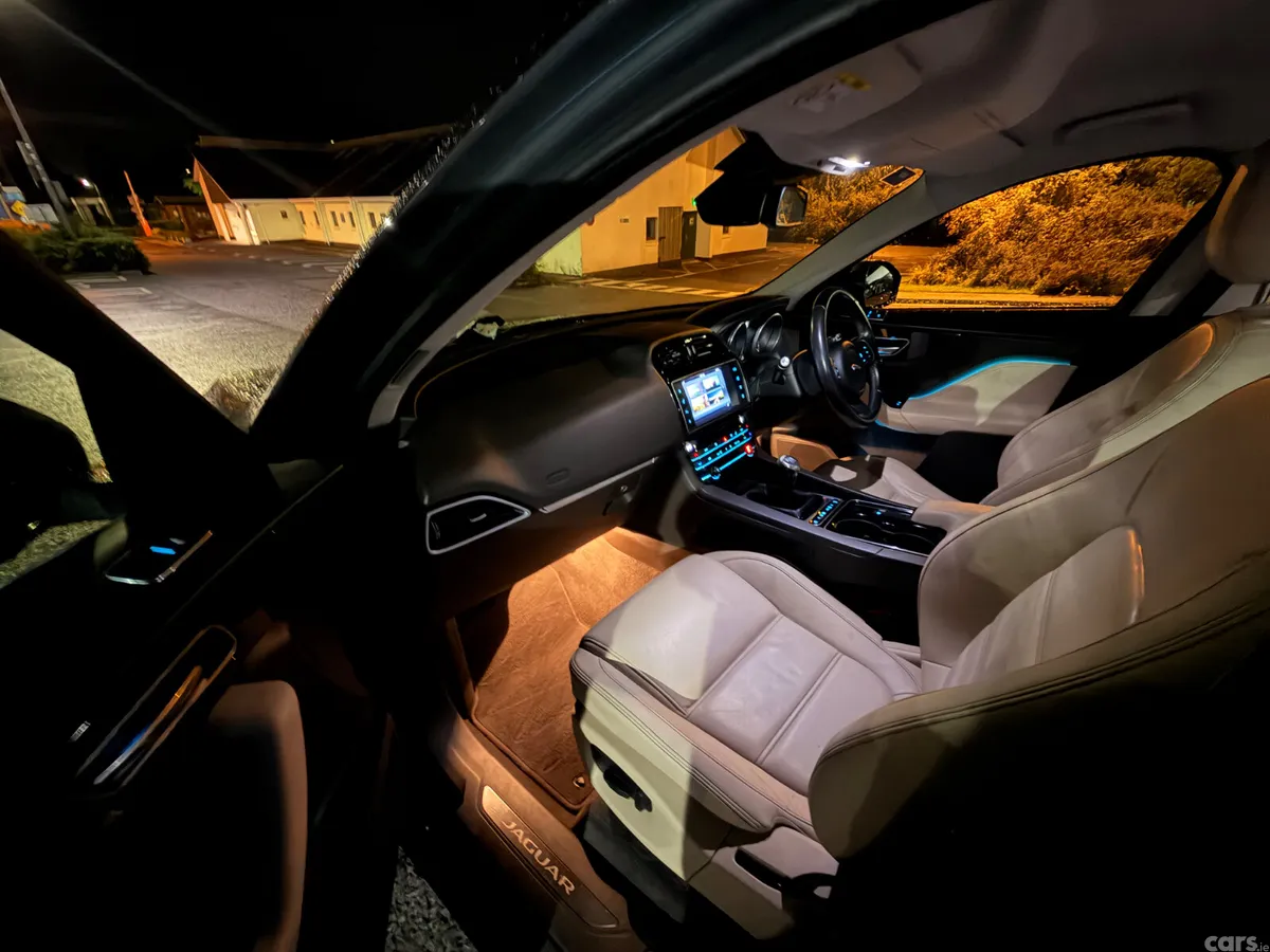 Jaguar F-Pace SUV, Diesel, 2017, Grey