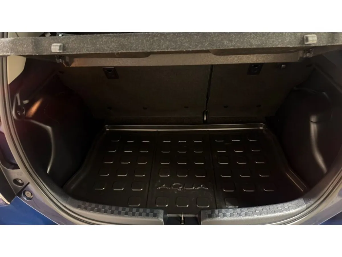 Toyota Aqua Hatchback, Petrol Hybrid, 2019, Blue