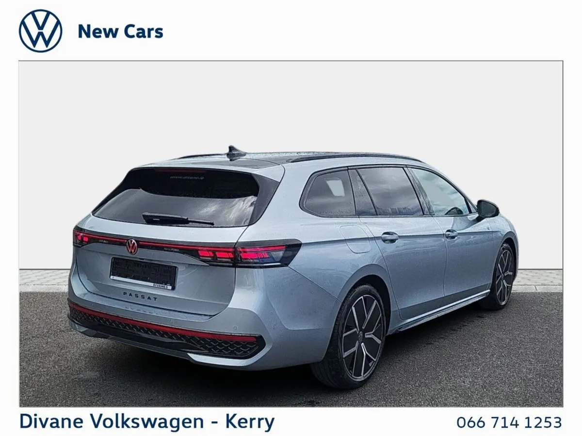 Volkswagen Passat Estate, Diesel, 2027, Silver
