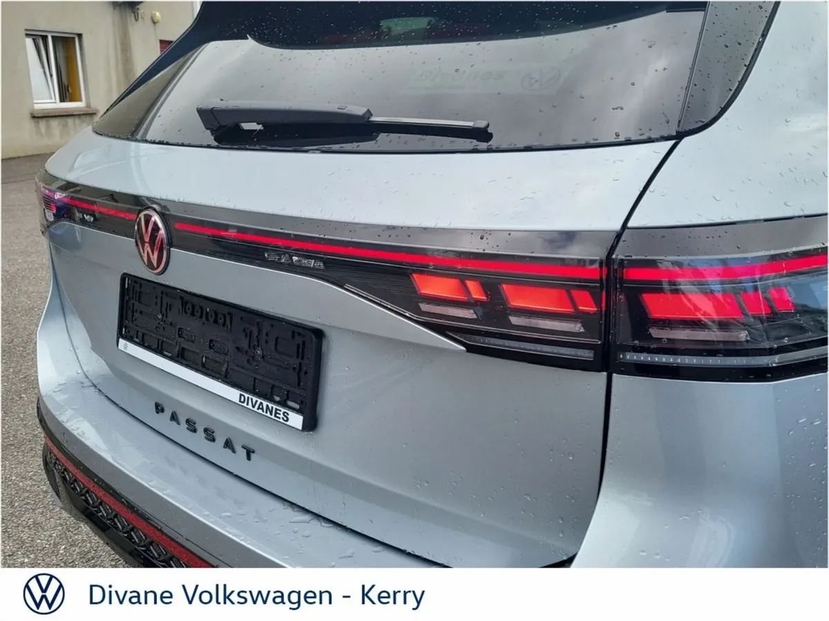 Volkswagen Passat Estate, Diesel, 2027, Silver