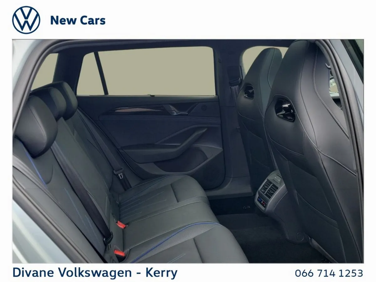 Volkswagen Passat Estate, Diesel, 2027, Silver