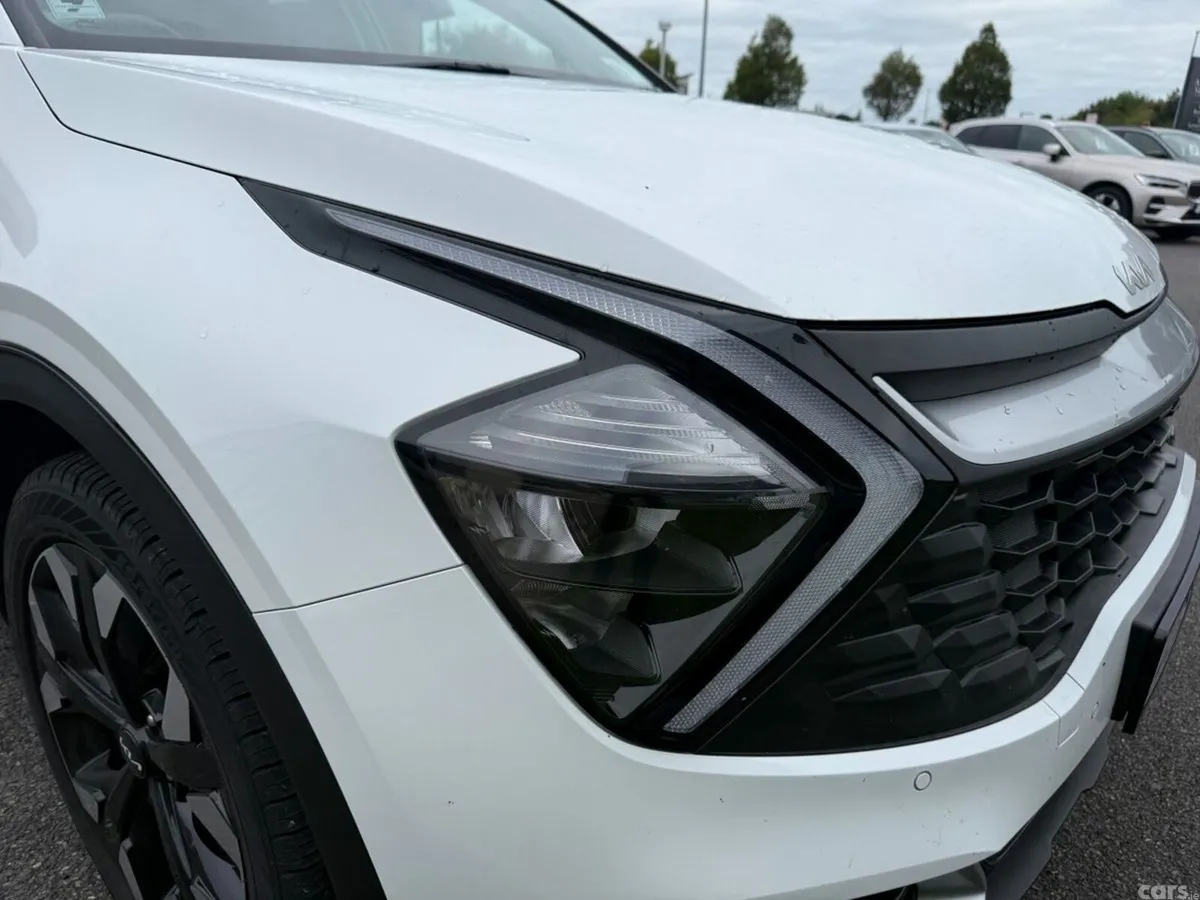 Kia Sportage SUV, Petrol Plug-in Hybrid, 2022, White