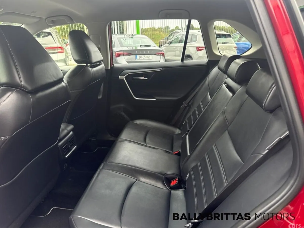 Toyota RAV4 SUV, Petrol Hybrid, 2024, Red