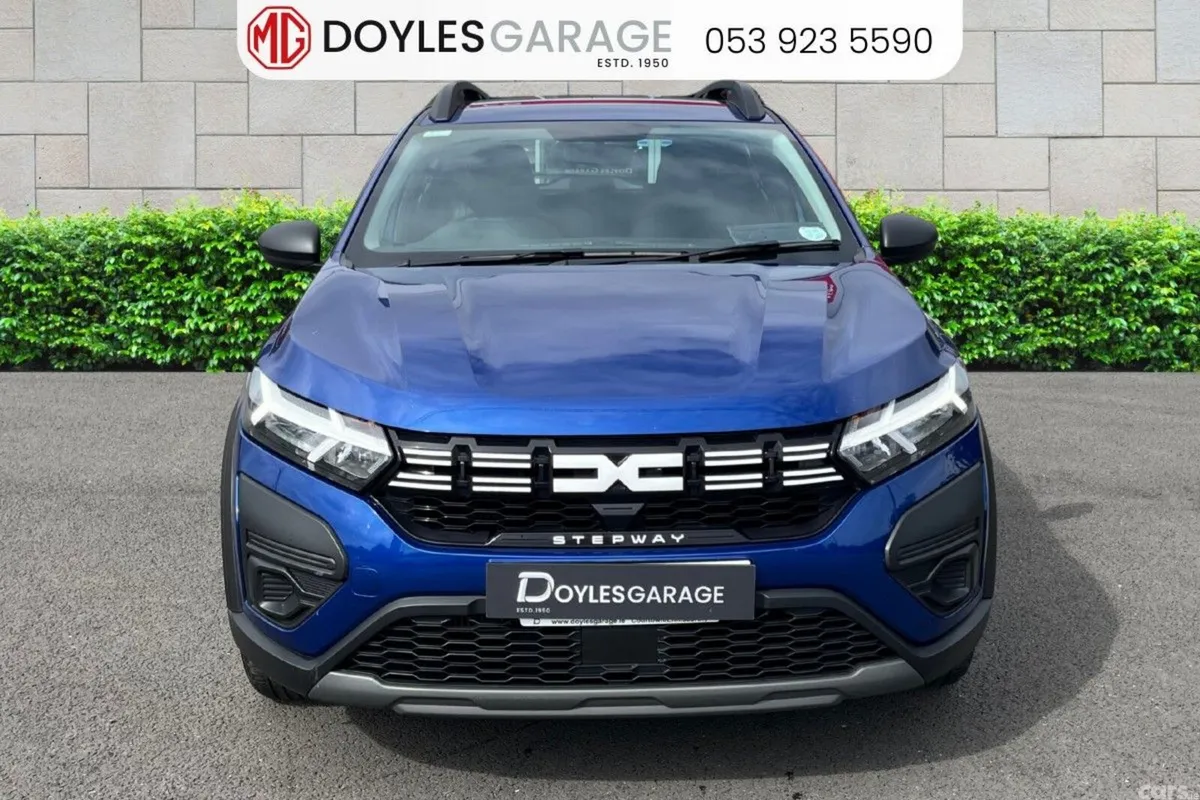 Dacia Sandero Stepway Hatchback, Petrol, 2023, Blue