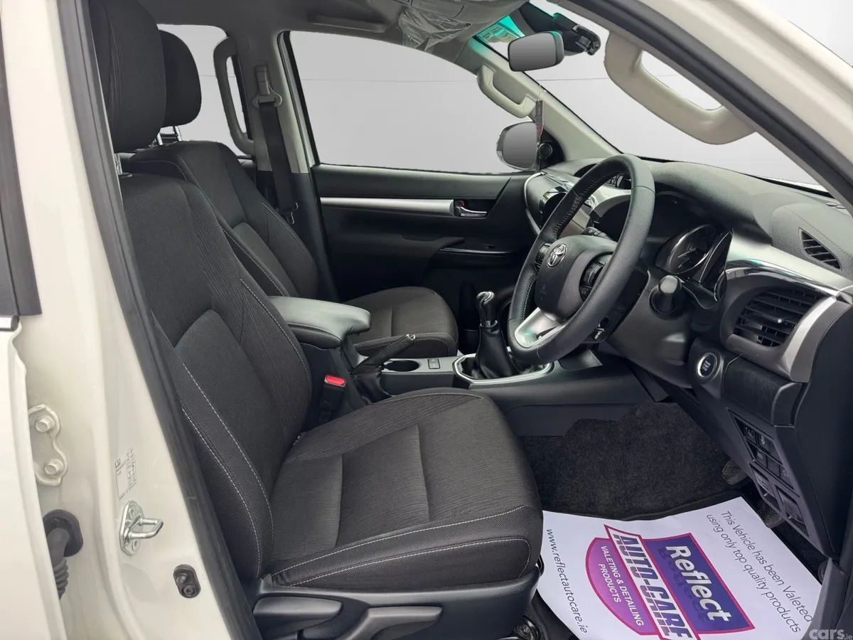 Toyota Hilux Pick Up, Diesel, 2026, White