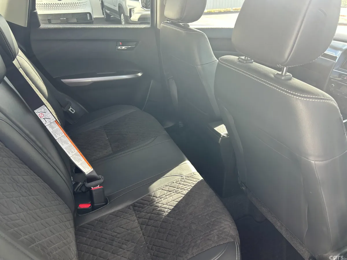 Suzuki Vitara SUV, Petrol, 2023, Grey