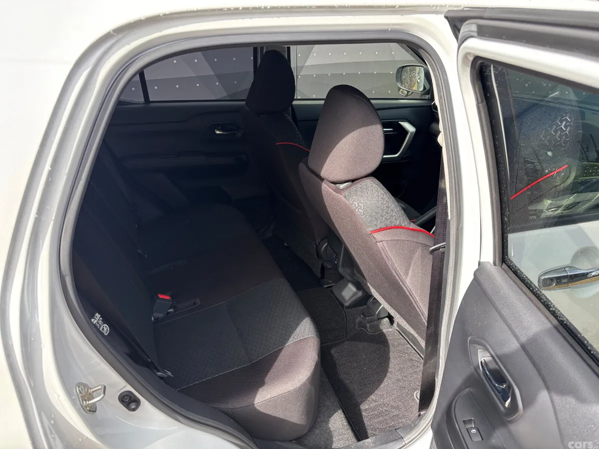 Toyota Raize Hatchback, Petrol, 2020, White