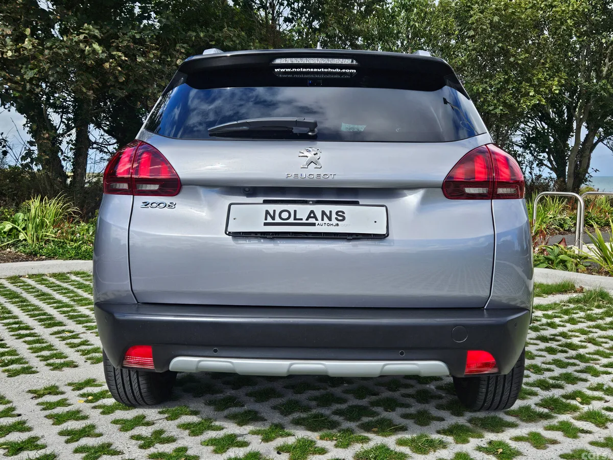 Peugeot 2008 MPV, Petrol, 2019, Grey