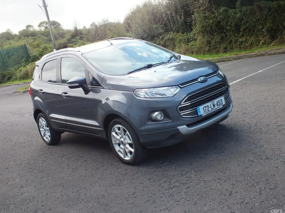 Ford EcoSport SUV, Petrol, 2017, Grey