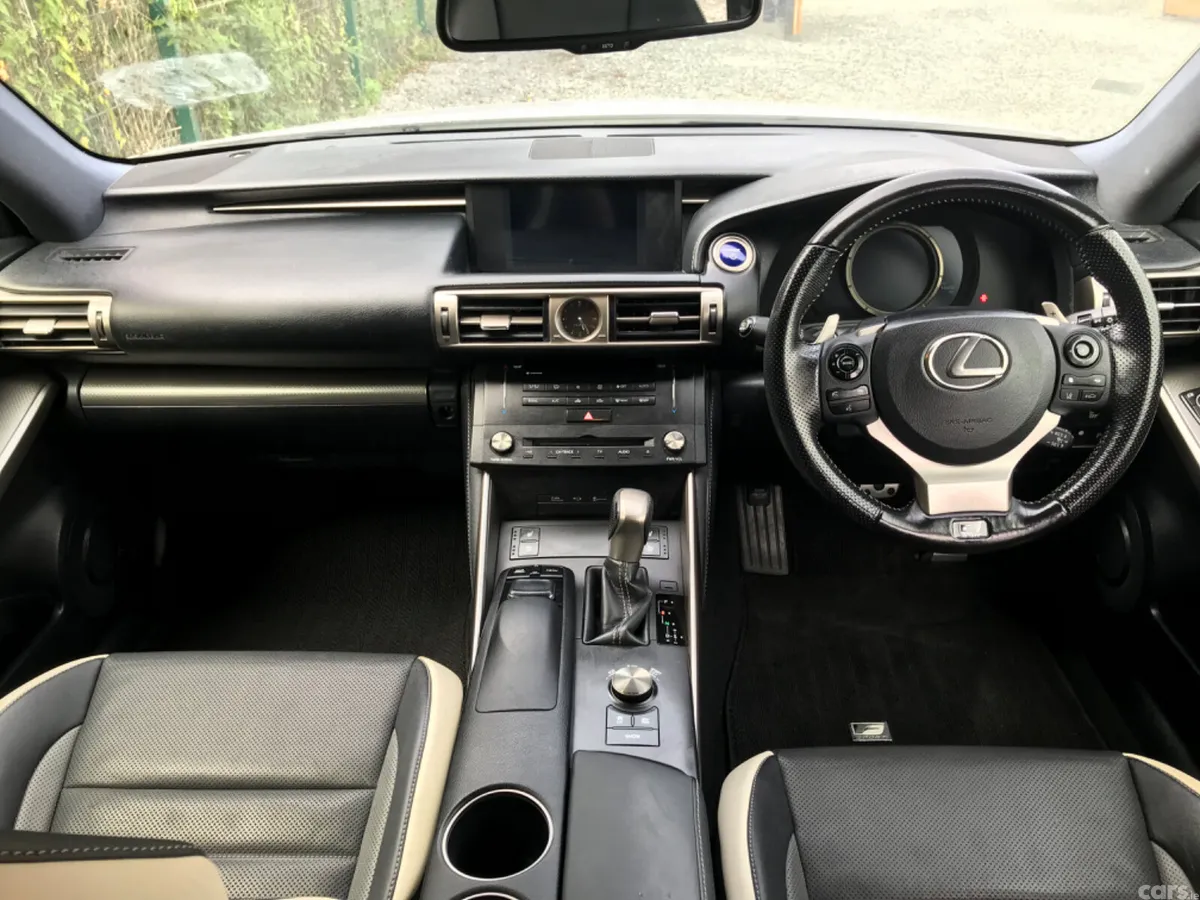 Lexus IS Saloon, Petrol Hybrid, 2016, White