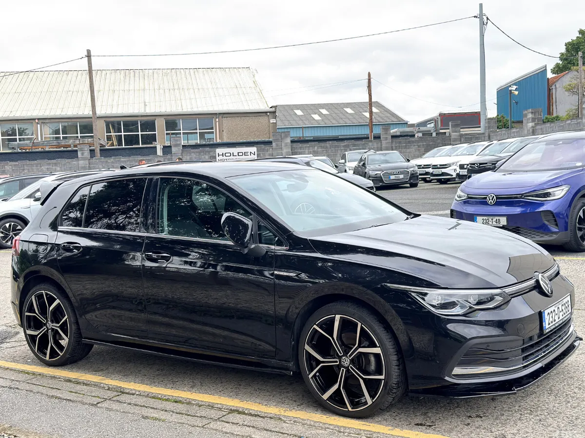 Volkswagen Golf Estate, Diesel, 2023, Black