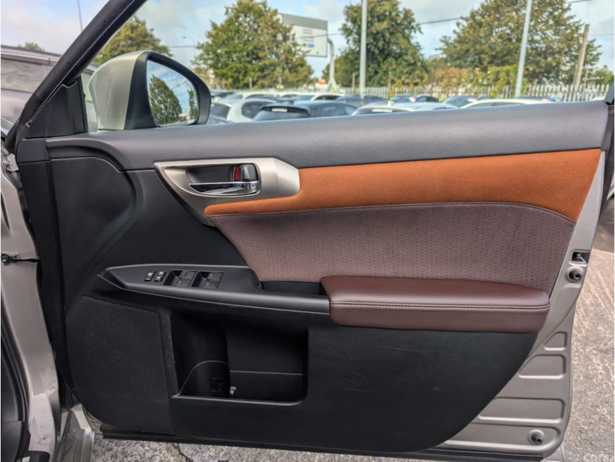 Lexus CT Hatchback, Petrol Hybrid, 2018, Silver