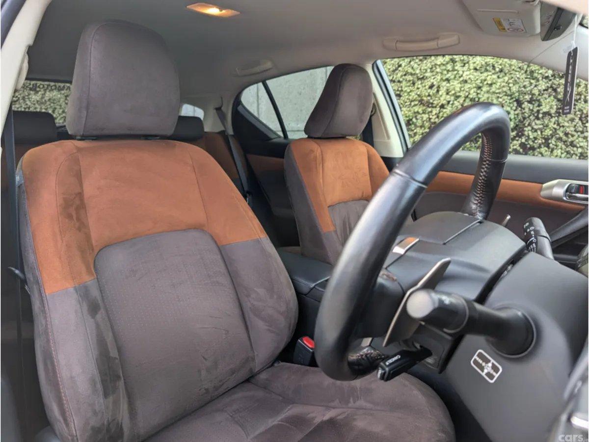 Lexus CT Hatchback, Petrol Hybrid, 2018, Silver