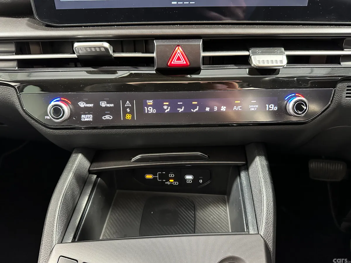 Kia Sportage SUV, Petrol Hybrid, 2026, Grey