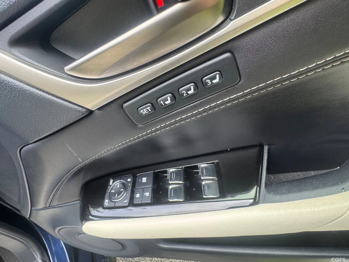 Lexus GS Saloon, Petrol Hybrid, 2016, Blue