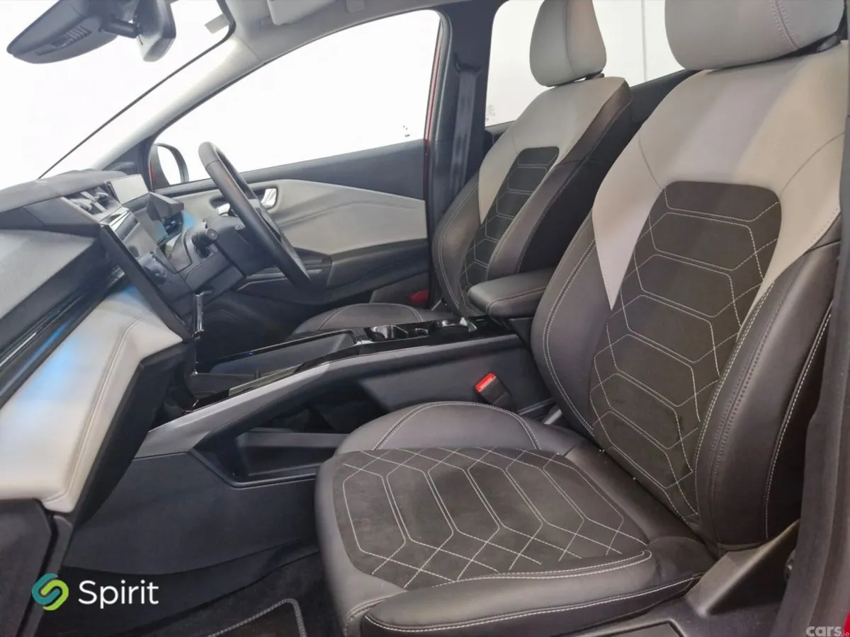 Ford Puma MPV, Electric, 2026, Red
