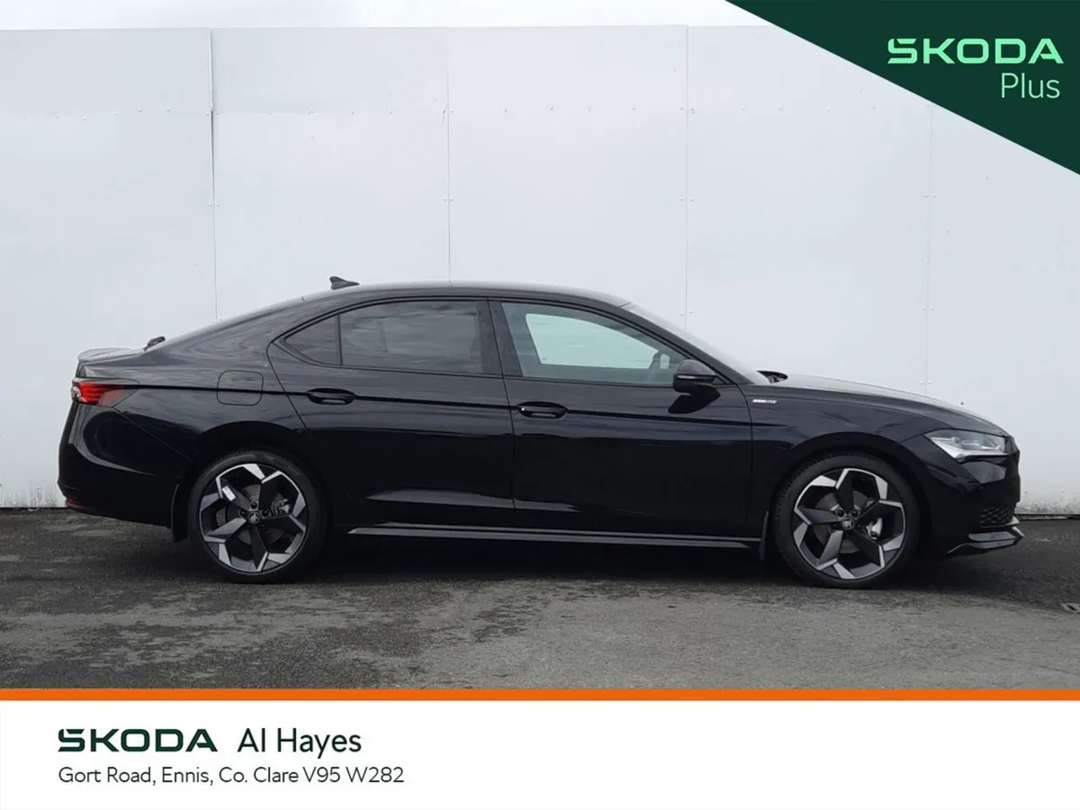 Skoda Superb Saloon, Diesel, 2026, Black