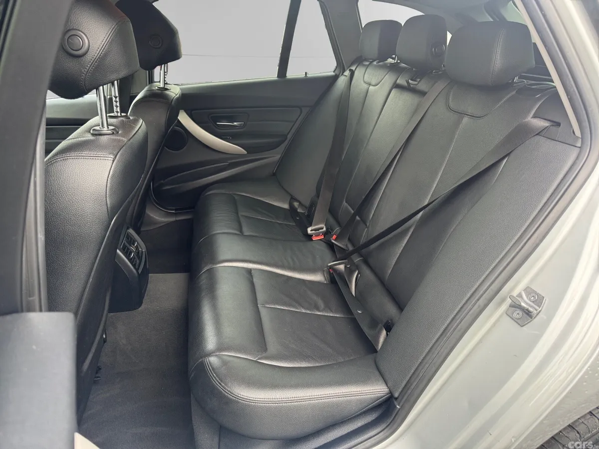 BMW 3-Series Estate, Diesel, 2019, Silver