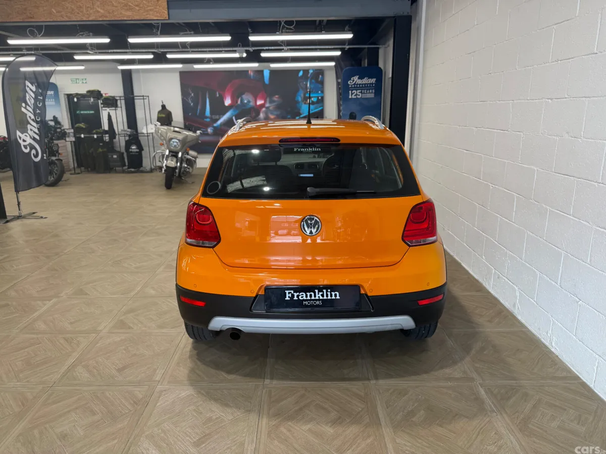 Volkswagen Polo Hatchback, Petrol, 2013, Orange