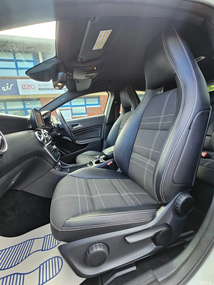 Mercedes-Benz A-Class Hatchback, Petrol, 2013, White