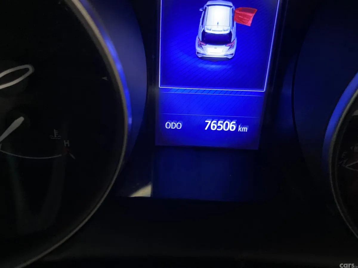 Toyota C-HR SUV, Petrol Hybrid, 2020, White